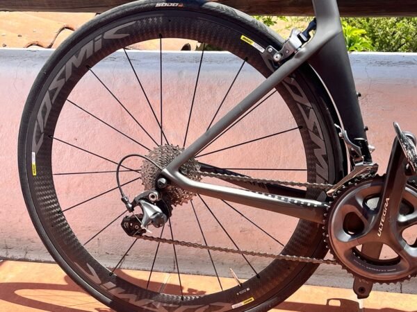 Canyon Aeroad CF SLX - Image 3